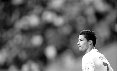 大鱼来了！广东最适合的锋线大侧翼曝光，朱芳雨有望重金挖走？