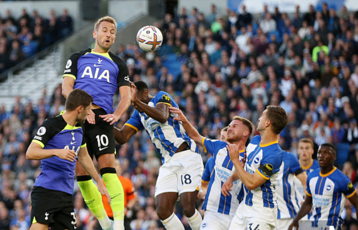 莱昂纳多传射李新翔破门 上海海港3-1河南队五轮不败