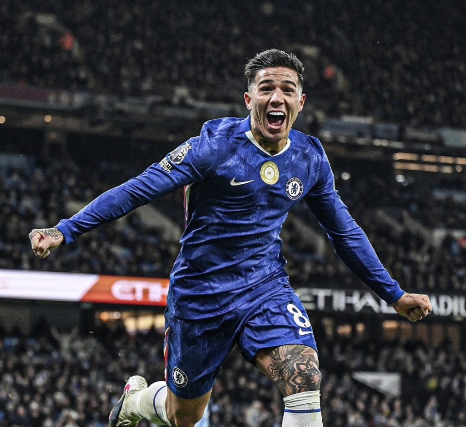 [德甲]基米希破门卡尔世界波 拜仁3-0完胜十人门兴