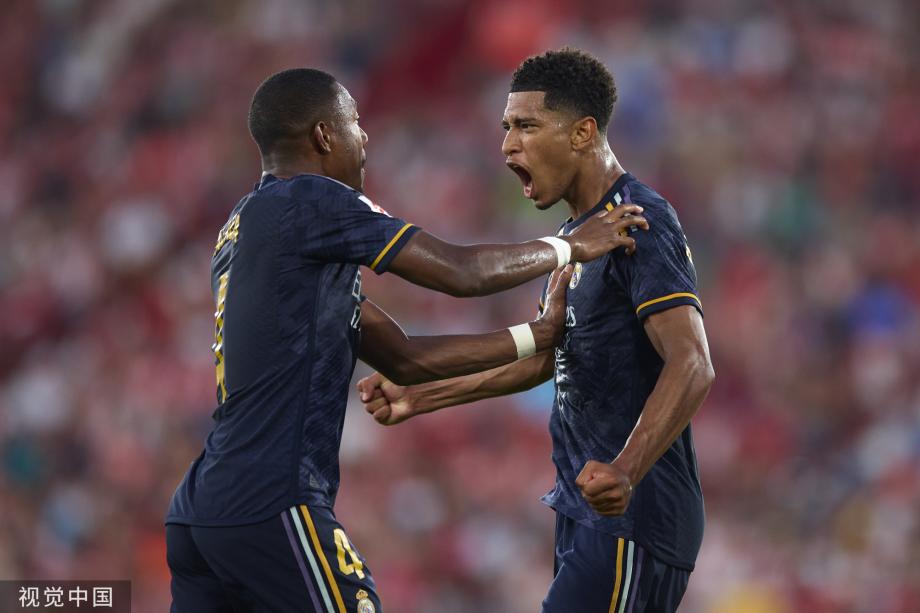 马赛5-1尼斯暂登顶法甲 格林伍德双响奥巴梅扬一射两传