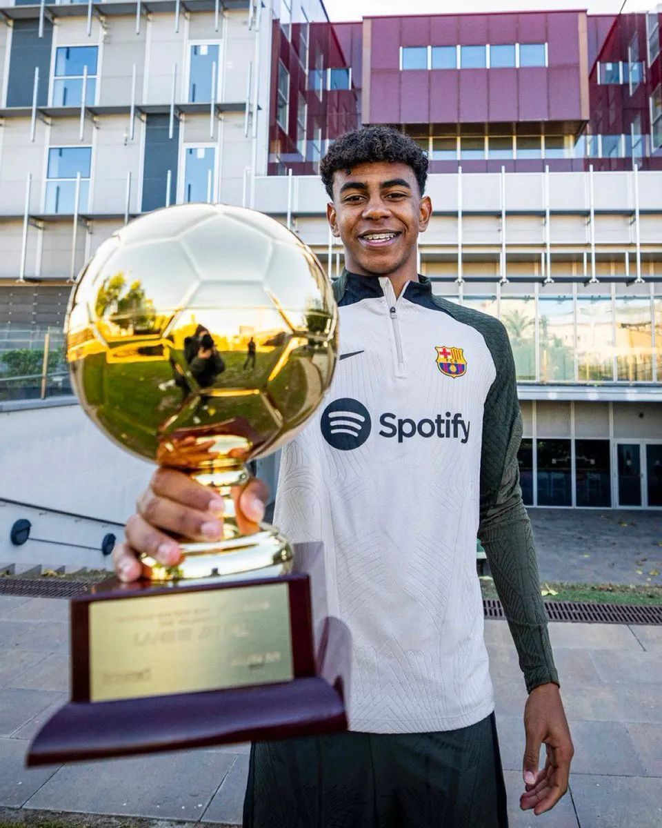 湖人三分球18投仅中2，遭国王强势压制，东契奇孤掌难鸣