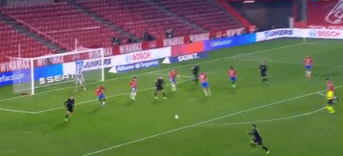 每体：巴萨对DV9自由身加盟态度乐观，达成协议具备现实基础