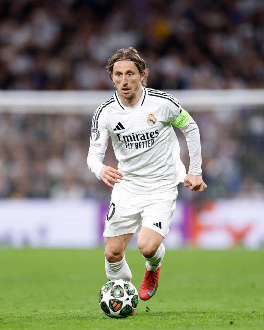 能攻能传！萨姆纳杀伤力十足 半场9中4&罚球7中7砍下15分5助